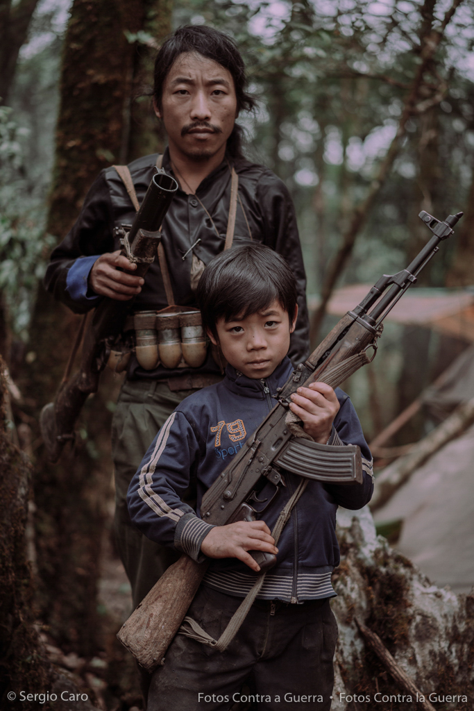 Guerrilleros Hmong, padre e hijo
